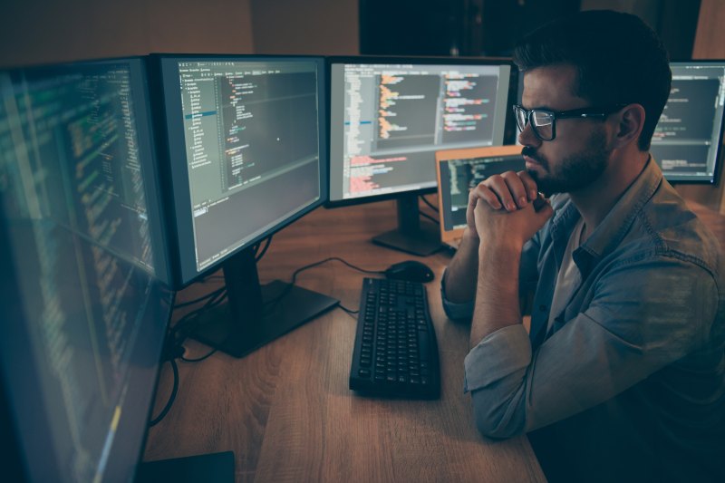 Software development workstation with multiple monitors